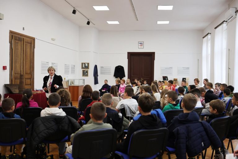 2026-10-21 FOTO Održane radionice o gackim čakavskim govorima (1)